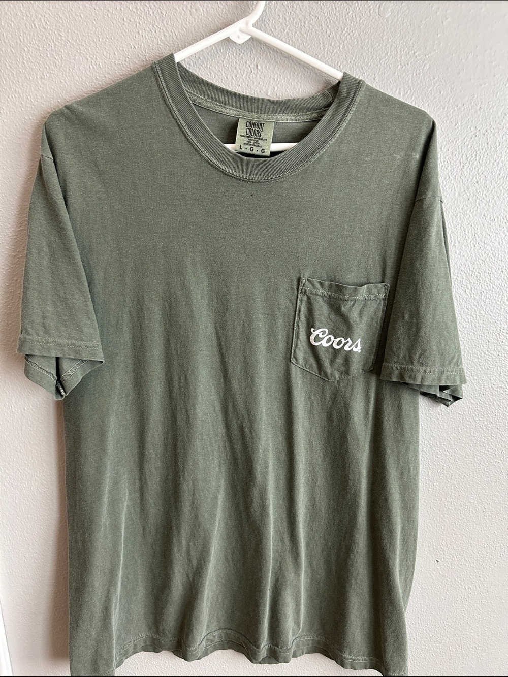 Olive Green Pocket T-Shirt size large